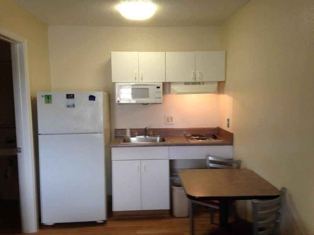 Intown Suites Extended Stay San Antonio Tx - Nacogdoches Road Exterior photo